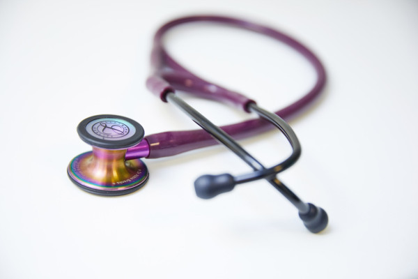 A photo showing a stethoscope